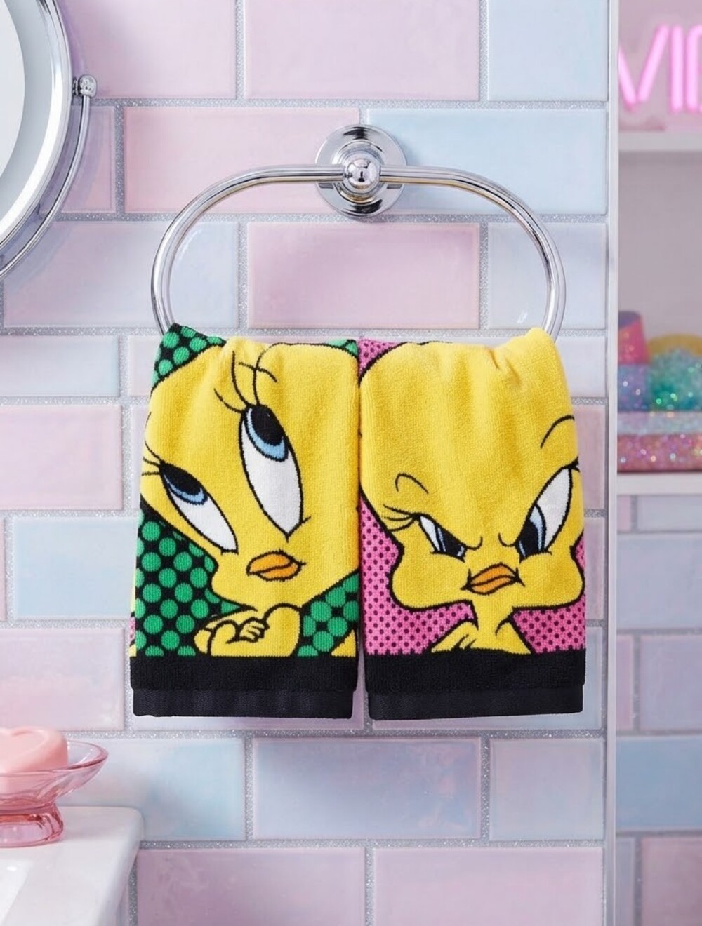 Y2K Vibe Check Looney Tunes Tweety Bird Hand Towels 2 SETS GUC